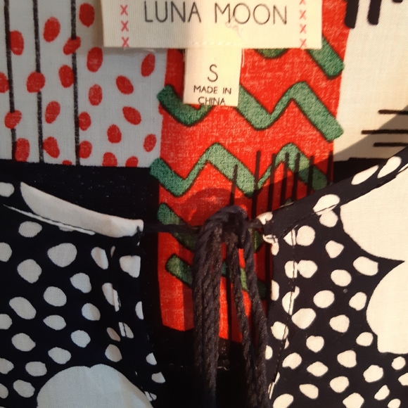 Luna Moon Peasant Blouse - Picture 3 of 6